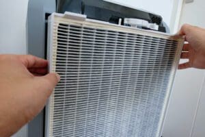 air filter to help reduce indoor air pollution